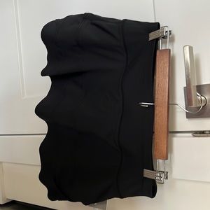 NWT Athleta Black Stripe Swagger Ruffle Skort